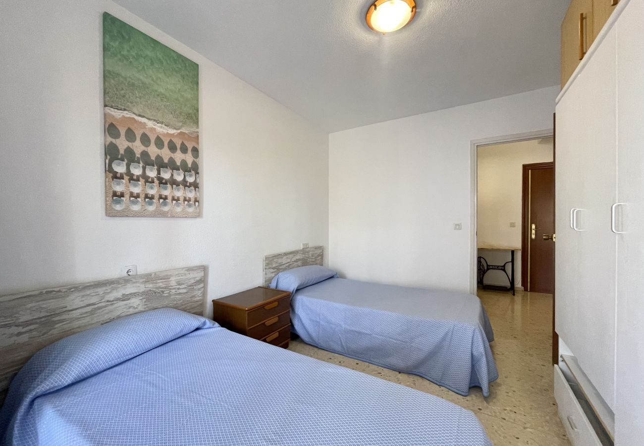 Apartment in Benidorm - OCEANS 3 NEW TOWN R159