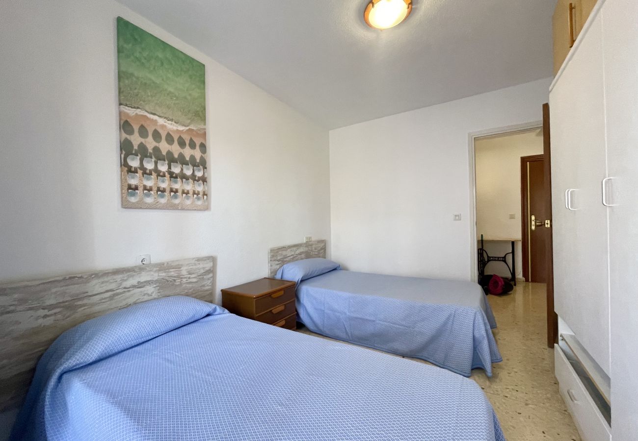 Apartment in Benidorm - OCEANS 3 NEW TOWN R159