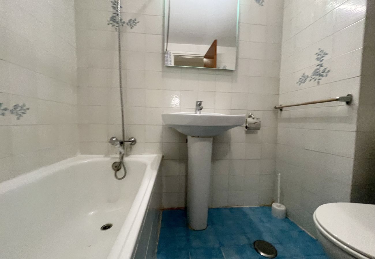 Apartment in Benidorm - OCEANS 3 NEW TOWN R159