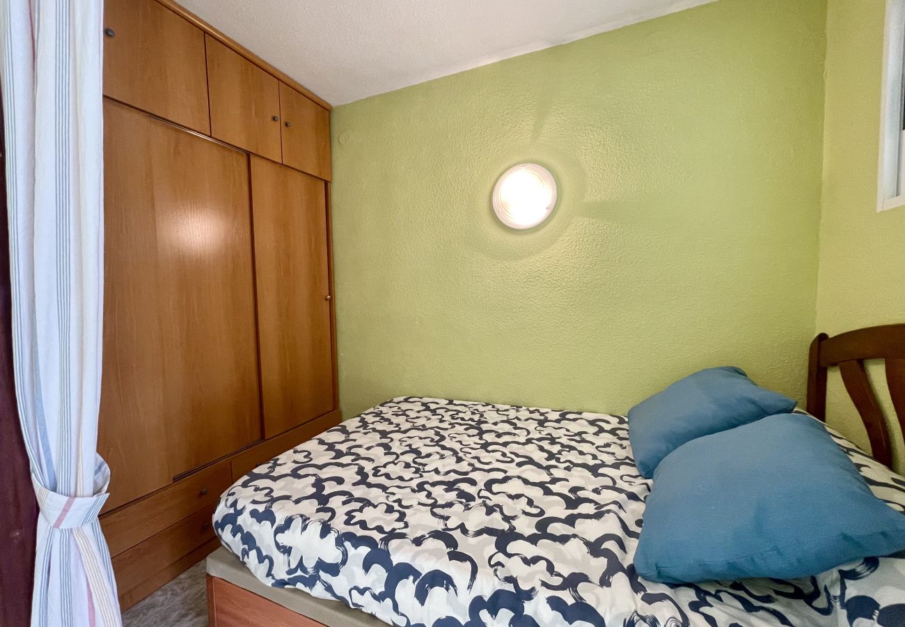 Apartment in Benidorm - LOS CABALLOS LEVANTE BEACH (R160)