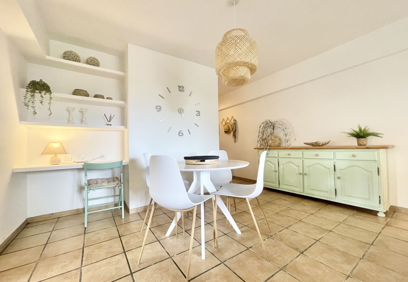 Apartment in Benidorm - El Pato Benidorm (R166)