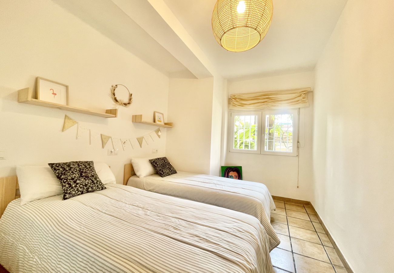 Apartment in Benidorm - El Pato Benidorm (R166)