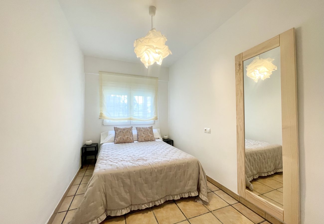 Apartment in Benidorm - El Pato Benidorm (R166)