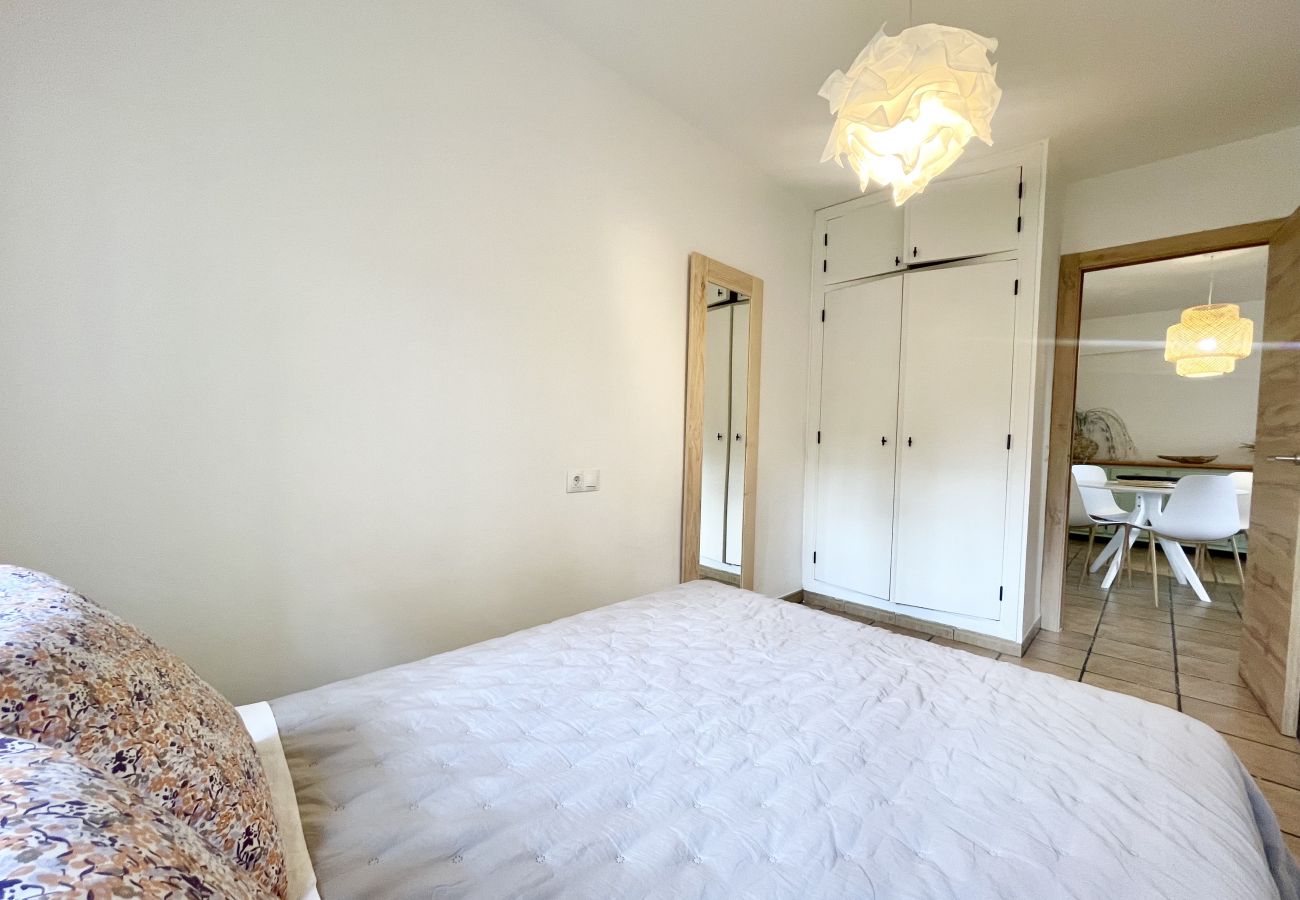 Apartment in Benidorm - El Pato Benidorm (R166)