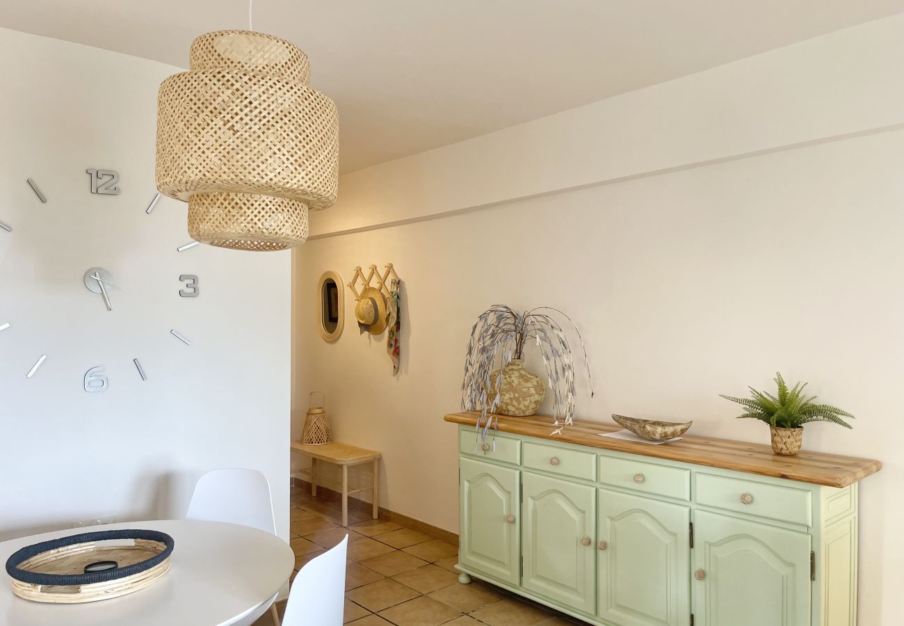 Apartment in Benidorm - El Pato Benidorm (R166)