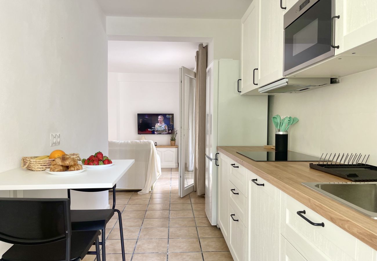 Apartment in Benidorm - El Pato Benidorm (R166)