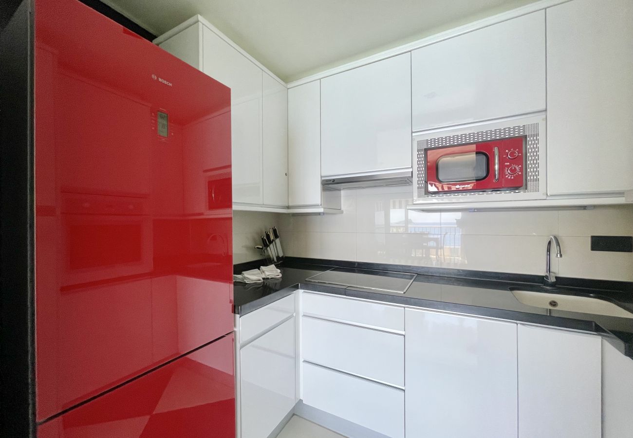 Apartment in Benidorm - TOR MARAYA SEAFRONT LEVANTE BEACH N017