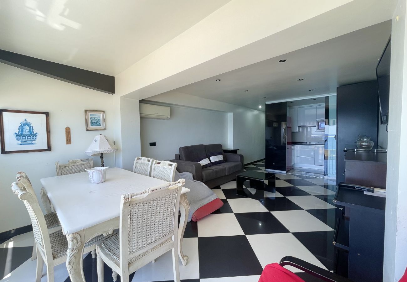 Apartment in Benidorm - TOR MARAYA SEAFRONT LEVANTE BEACH N017