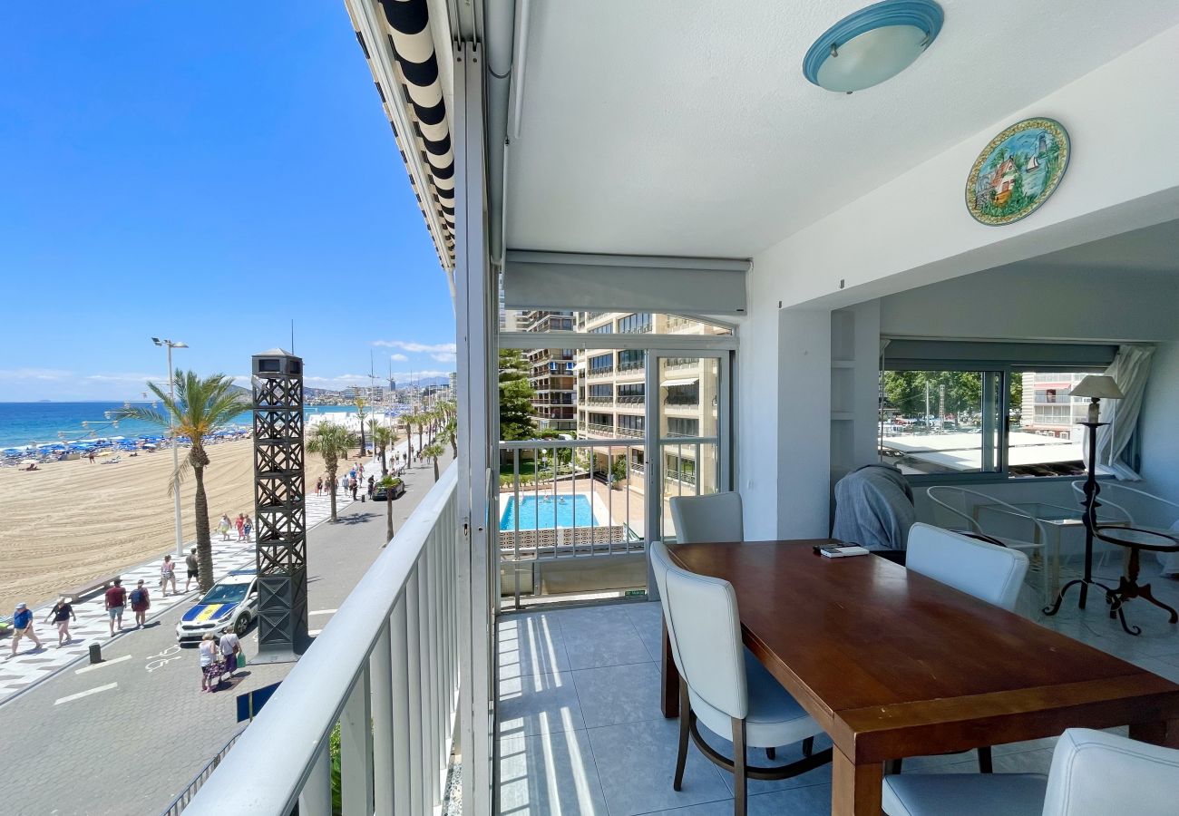 Apartment in Benidorm - TOR MARAYA SEAFRONT LEVANTE VIEWS N018