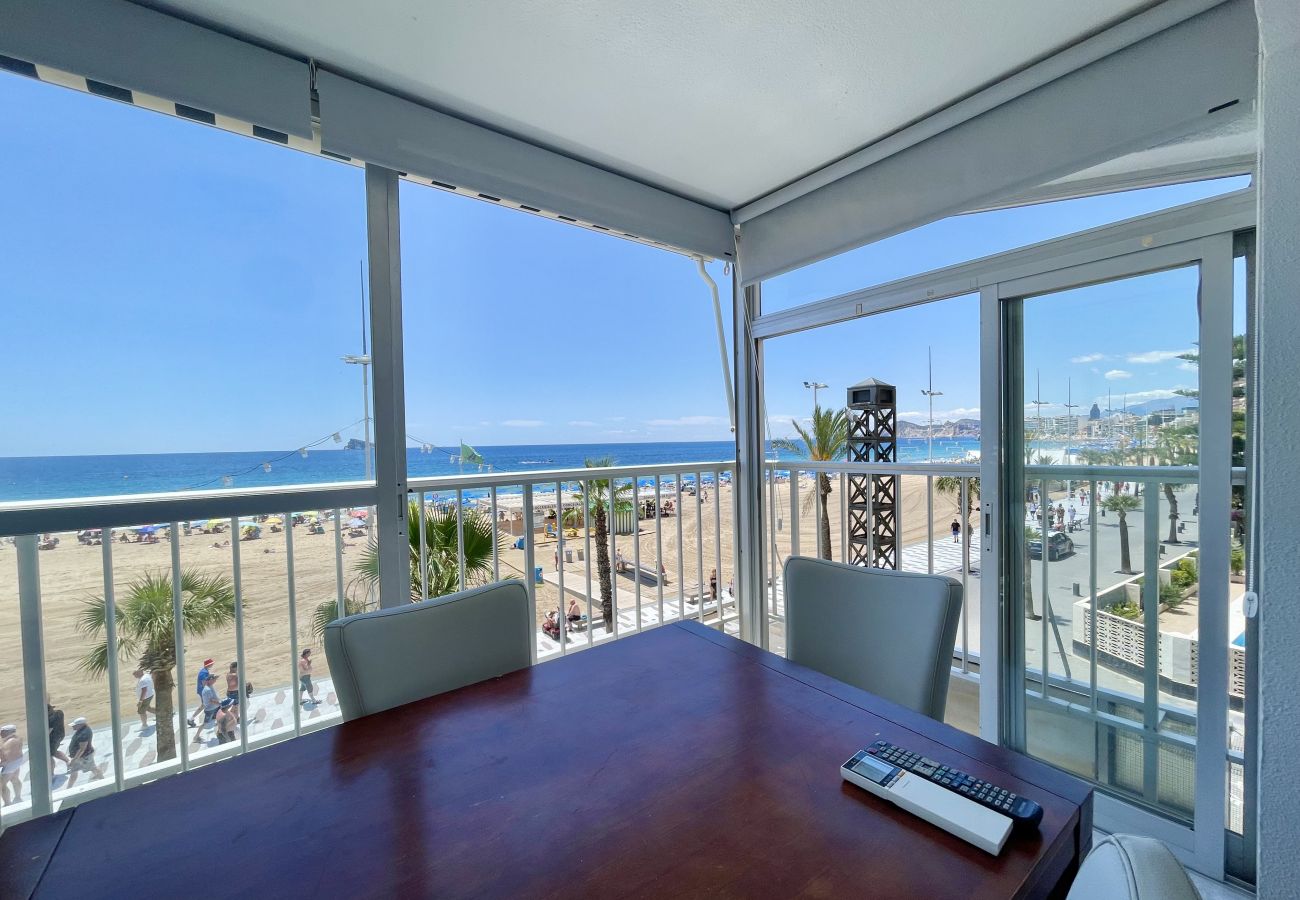 Apartment in Benidorm - TOR MARAYA SEAFRONT LEVANTE VIEWS N018