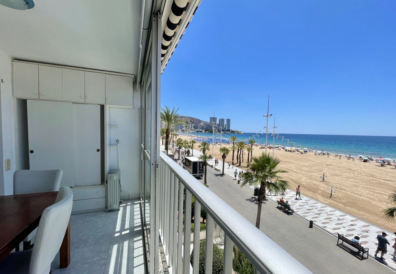 Apartment in Benidorm - TOR MARAYA SEAFRONT LEVANTE VIEWS N018