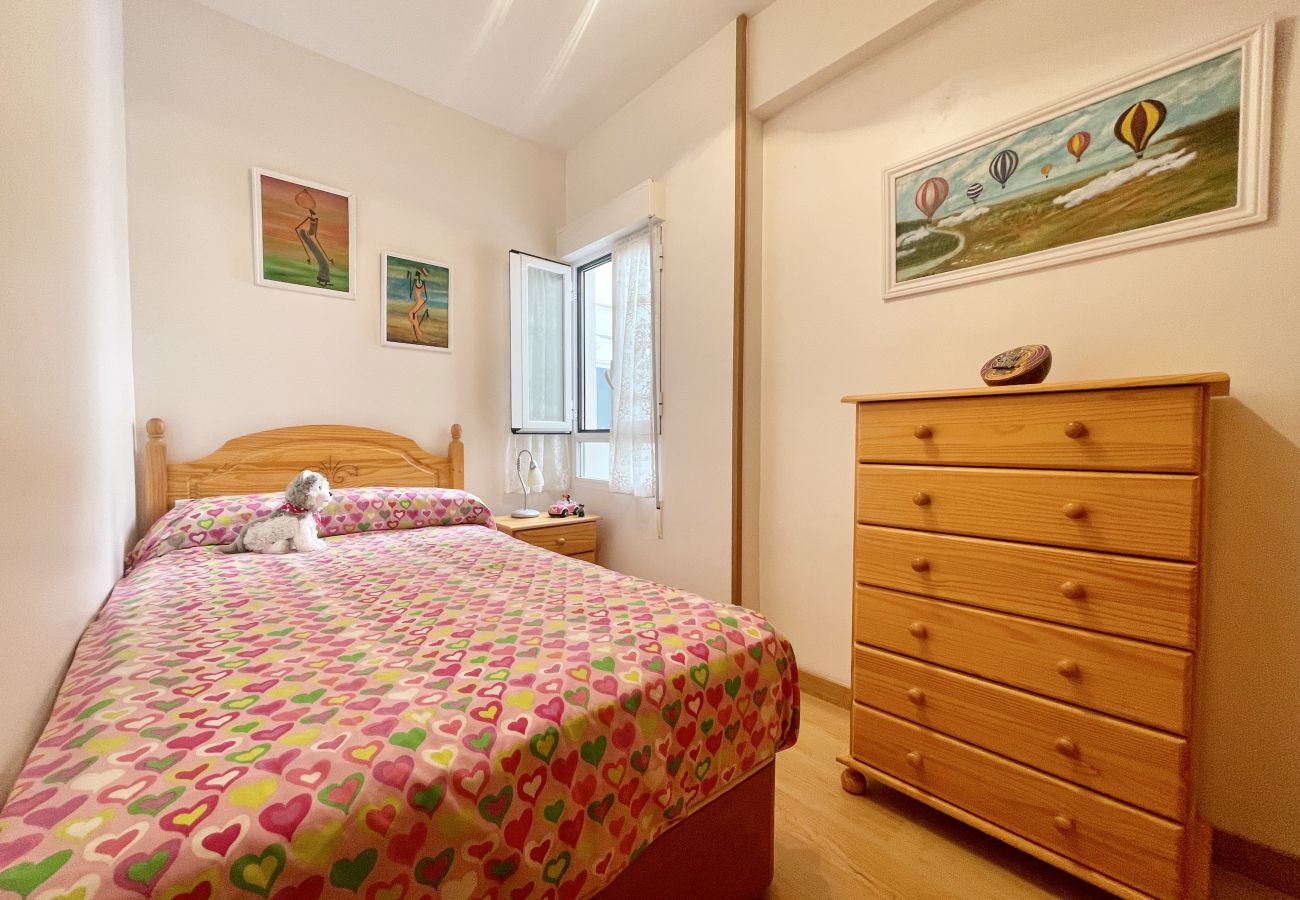 Apartment in Benidorm - COZY CENTER APARTMENT N008