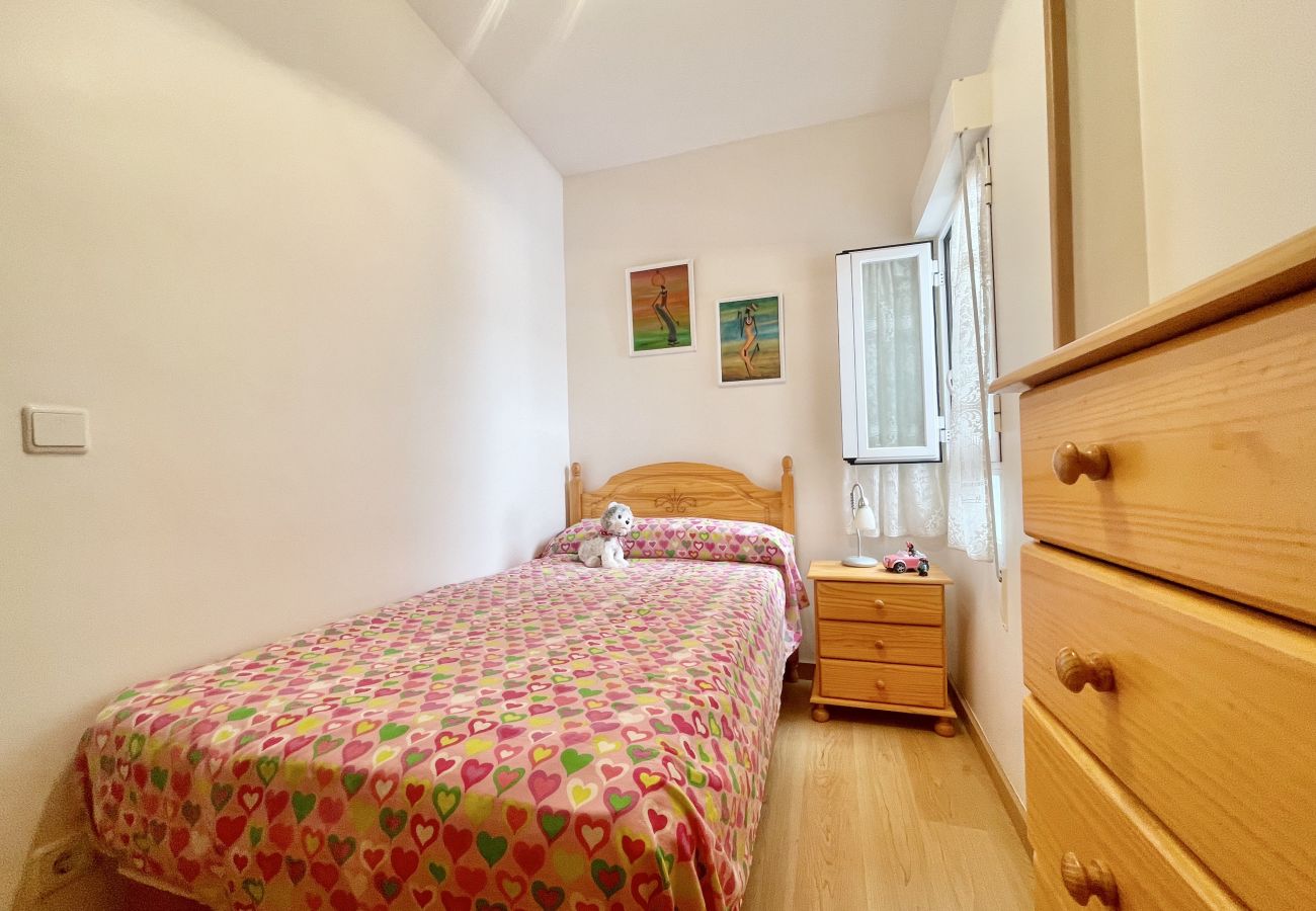 Apartment in Benidorm - COZY CENTER APARTMENT N008