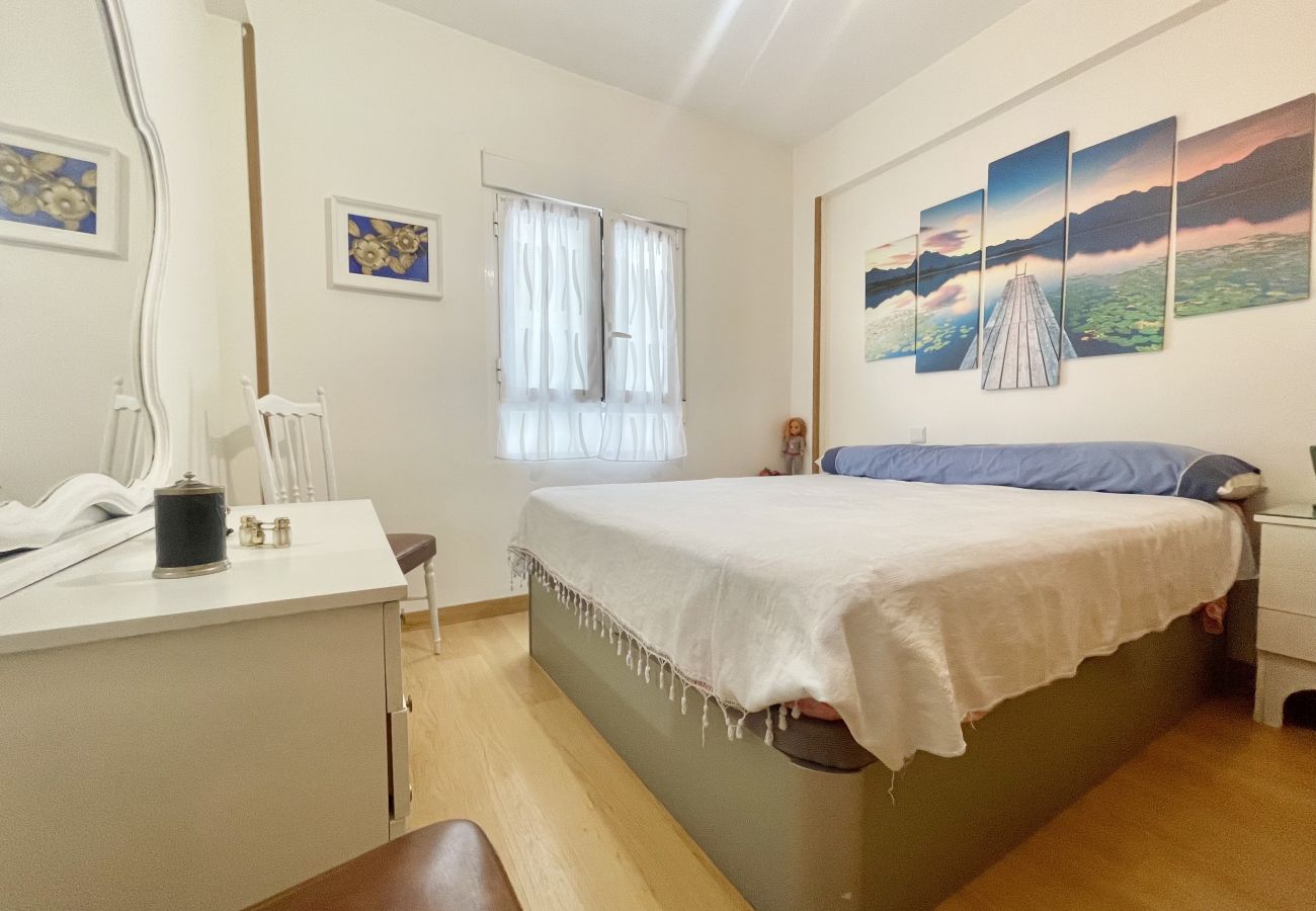 Apartment in Benidorm - COZY CENTER APARTMENT N008