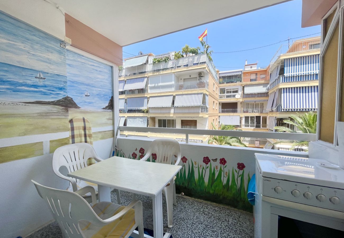 Apartment in Benidorm - COZY CENTER APARTMENT N008