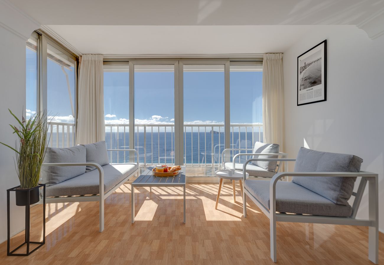 Apartment in Benidorm - FRONTLINE PANORAMA PENTHOUSE TORMARAYA LEVANTE (N026)