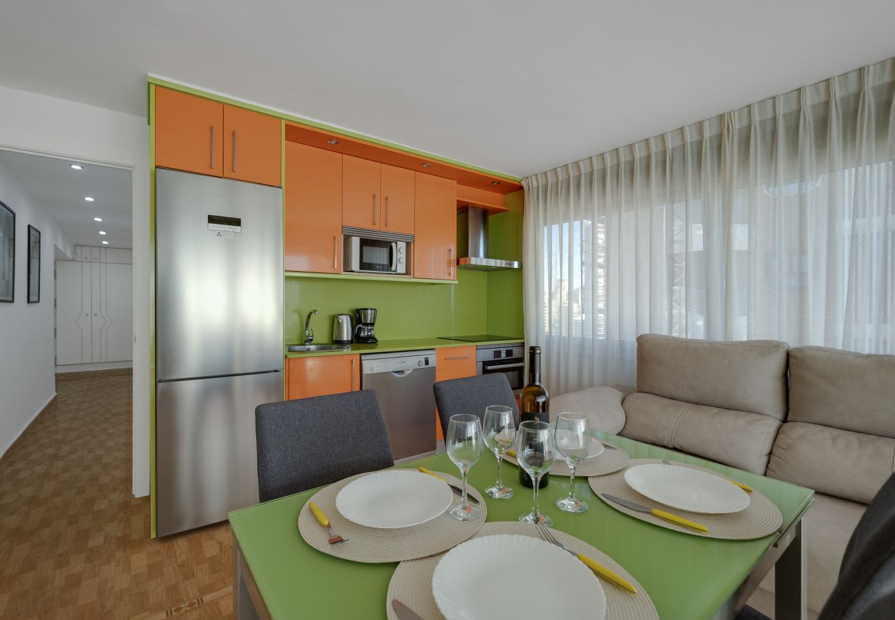 Apartment in Benidorm - FRONTLINE PANORAMA PENTHOUSE TORMARAYA LEVANTE (N026)