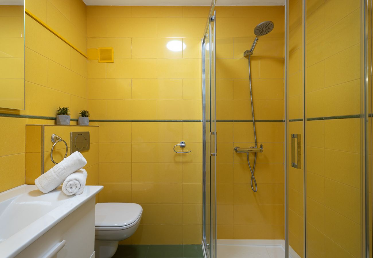 Apartment in Benidorm - FRONTLINE PANORAMA PENTHOUSE TORMARAYA LEVANTE (N026)