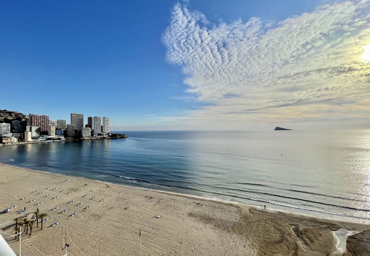 Apartment in Benidorm - TORRE YAGO SEAFRONT LEVANTE N028