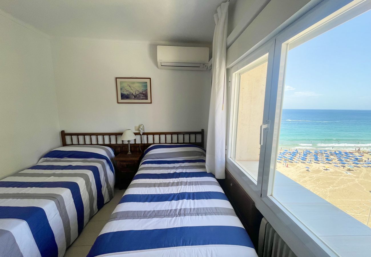 Apartment in Benidorm - TOR MARAYA SEAFRONT LEVANTE  N052