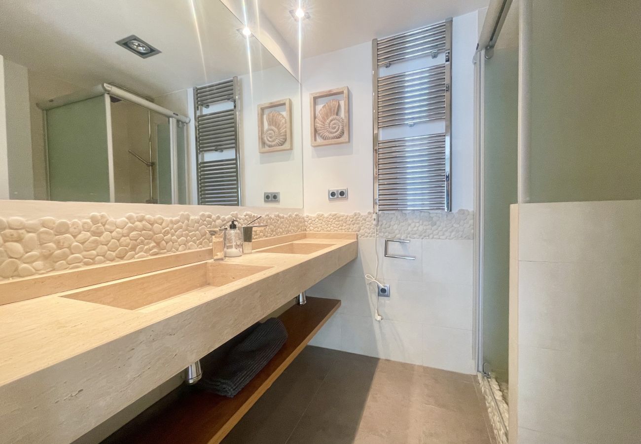 Apartment in Benidorm - LEVANTE SEAVIEWS LA GAVINA N080 