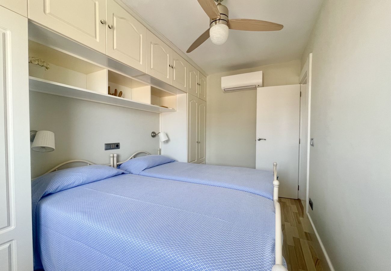 Apartment in Benidorm - LEVANTE SEAVIEWS LA GAVINA N080 
