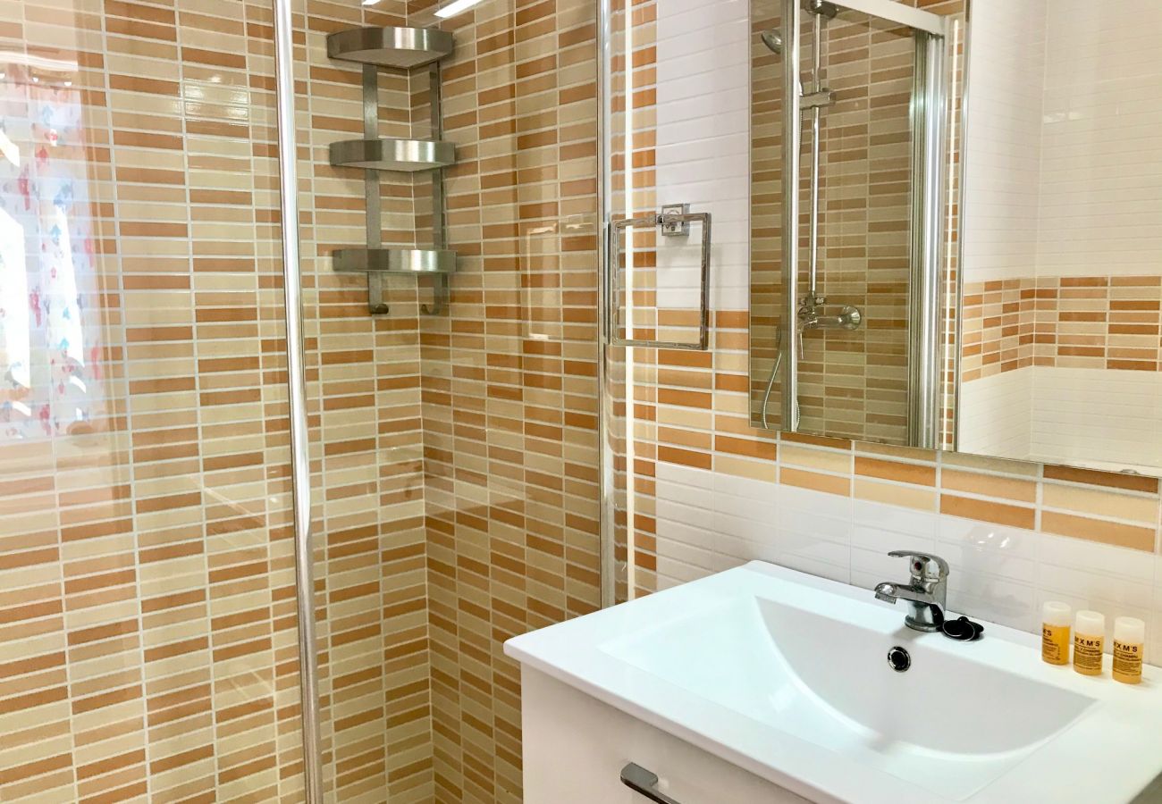 Apartment in Benidorm - ACACIAS CORNER VIEWS N111