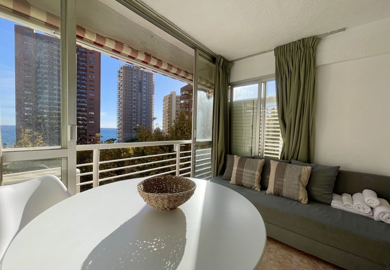 Apartment in Benidorm - CABALLOS LEVANTE BEACH N016B