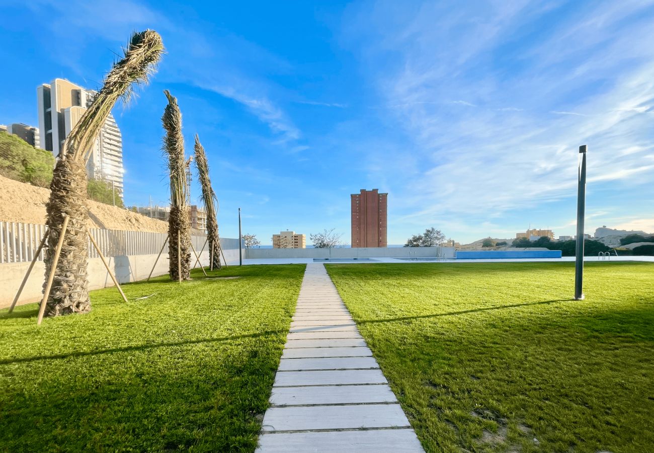 Apartment in Benidorm - SAKURA LUXURY N053