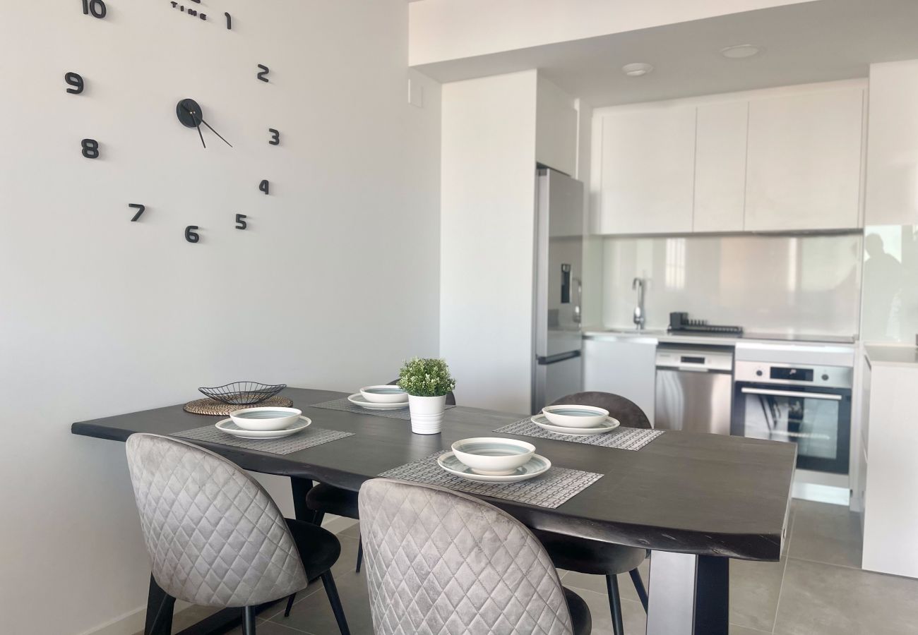 Apartment in Benidorm - SAKURA LUXURY N053