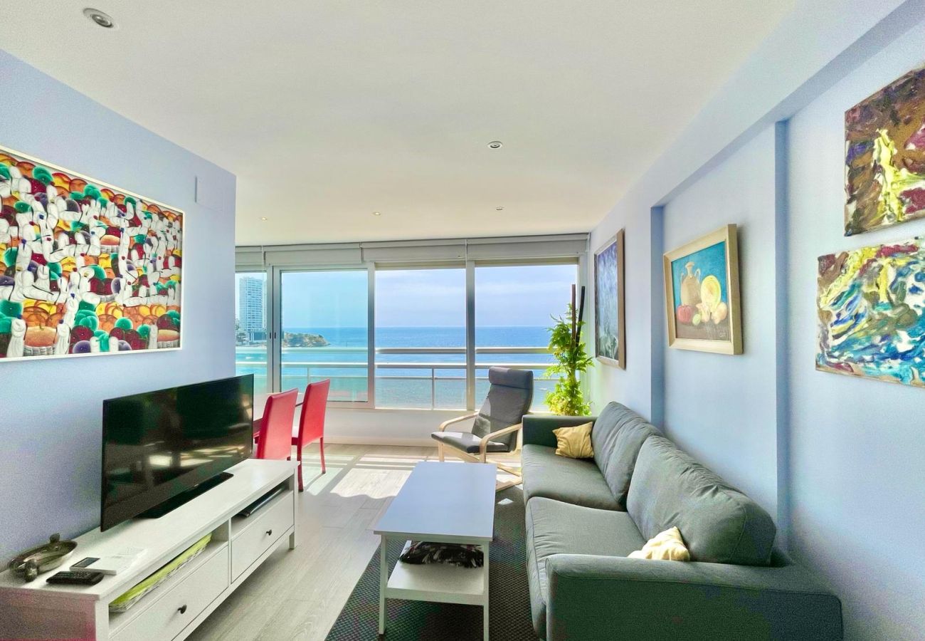 Apartment in Benidorm - CAROLINA SEAFRONT LEVANTE N157