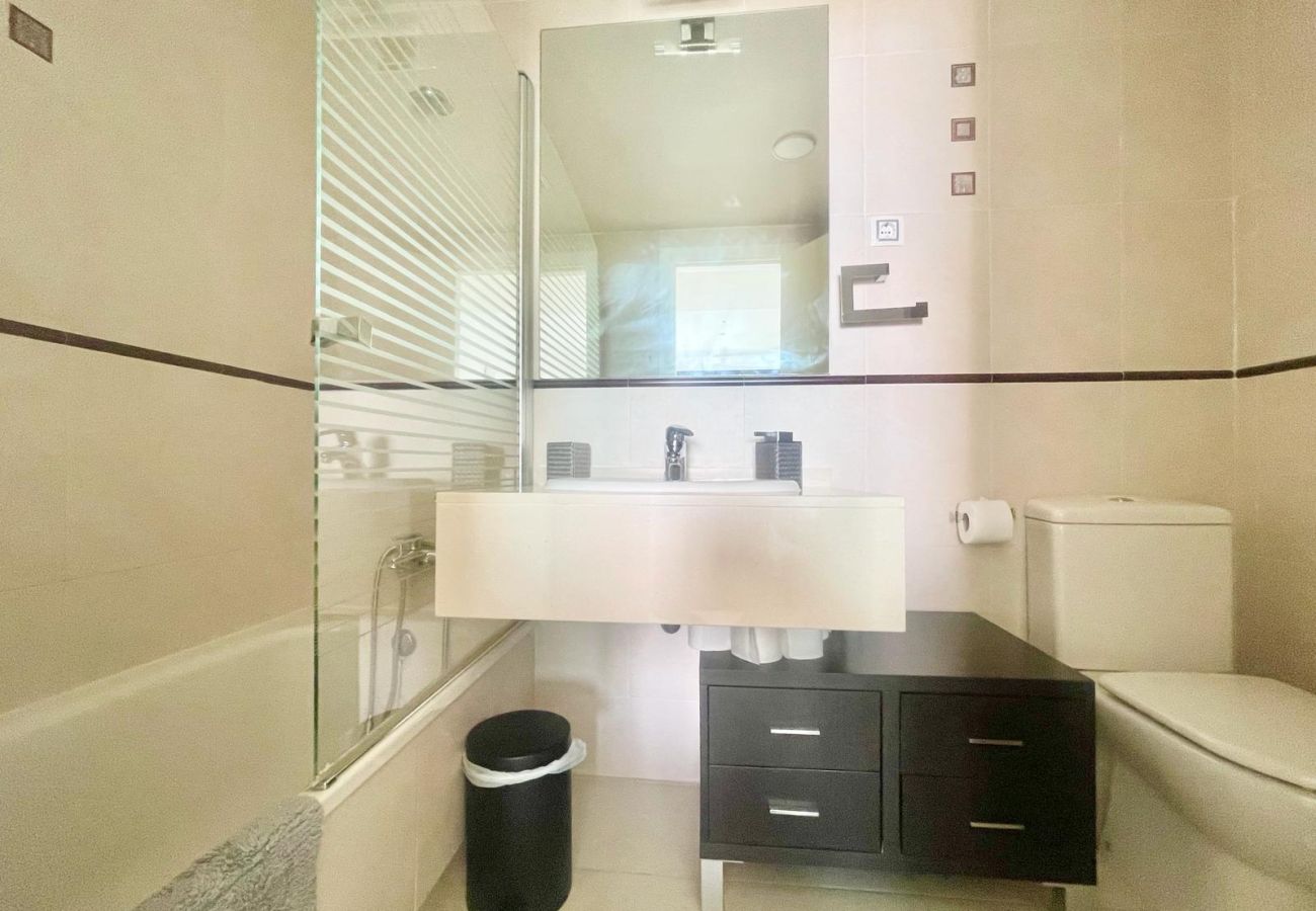 Apartment in Benidorm - MIRADOR DEL MEDITERRANEO N172