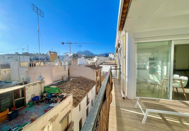 Apartment in Benidorm - Penthouse Apartment Old Town Sunset Terrace (N016)