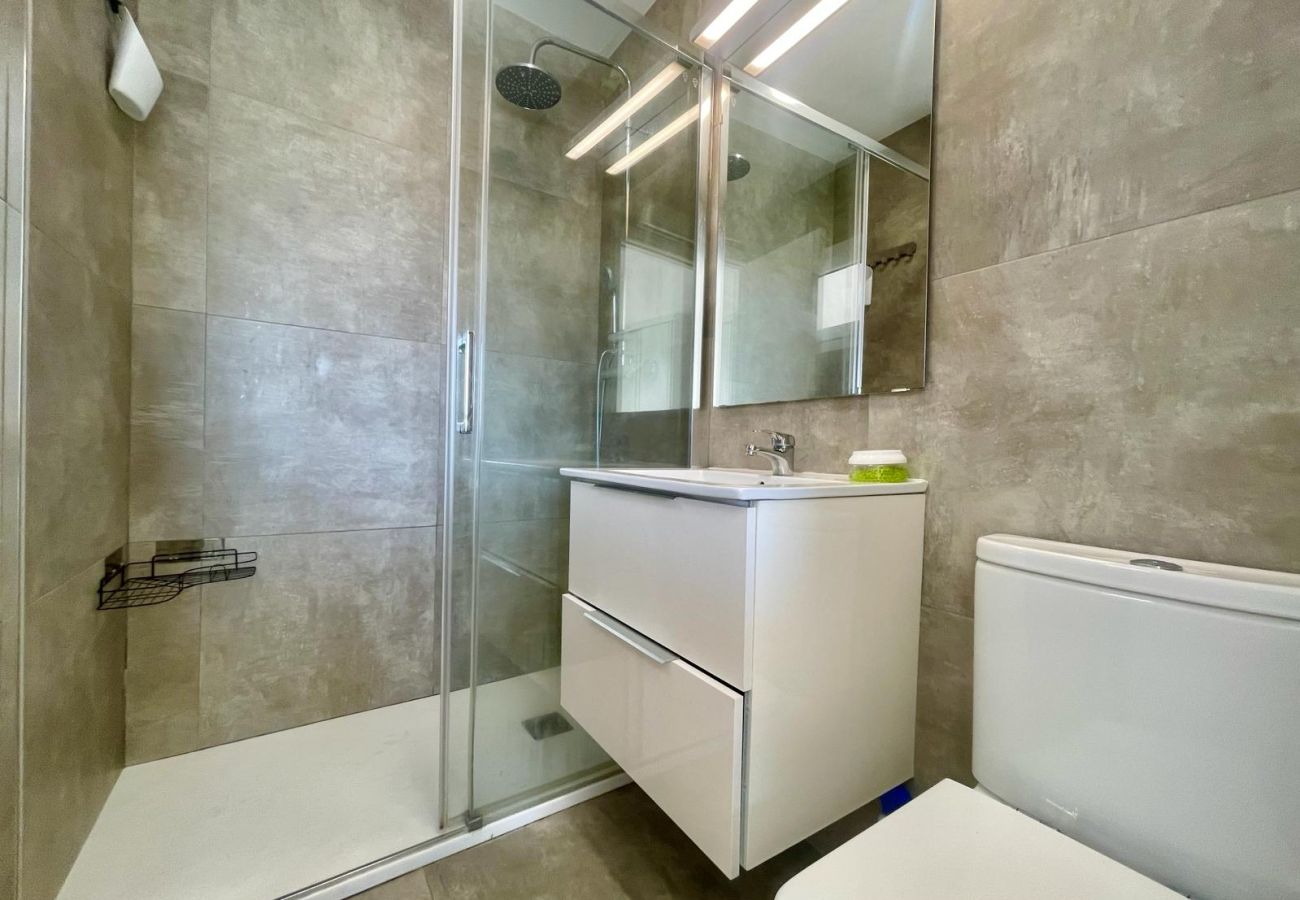 Apartment in Benidorm - Penthouse Apartment Old Town Sunset Terrace (N016)