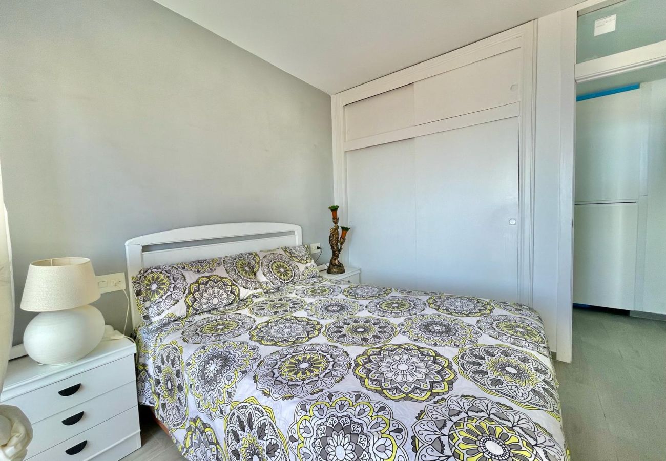 Apartment in Benidorm - PONIENTE BEACH LOS FERNANDOS N126