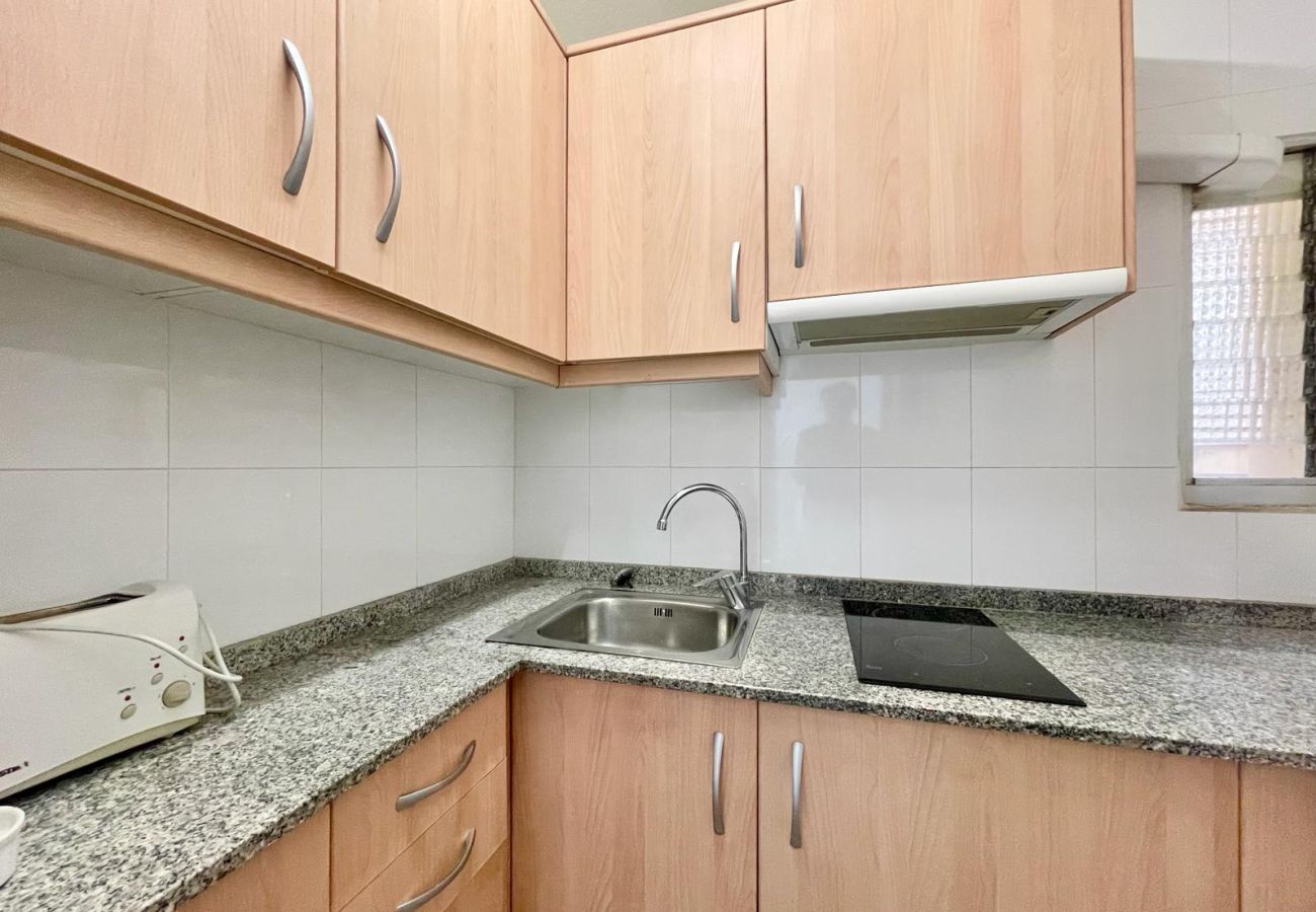 Apartment in Benidorm - REX LEVANTE BEACH AND SUN N007