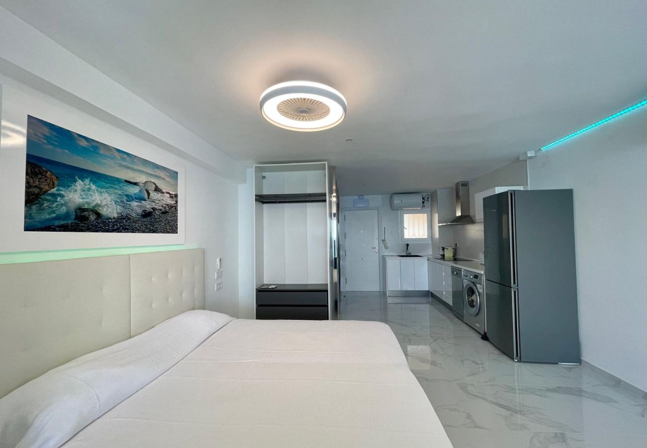 Studio in Benidorm - TORRE PRINCIPADO SEAFRONT STUDIO (N108)