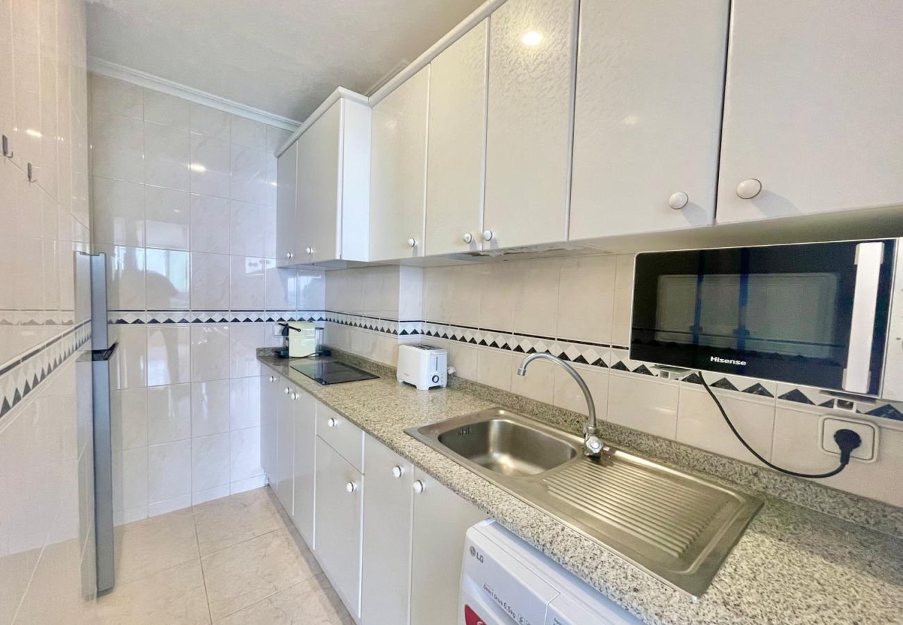 Studio in Benidorm - TORRE COBLANCA SEAFRONT STUDIO (A158)