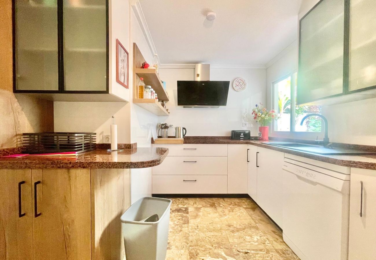 House in Benidorm - PALOMA CASA (N066)