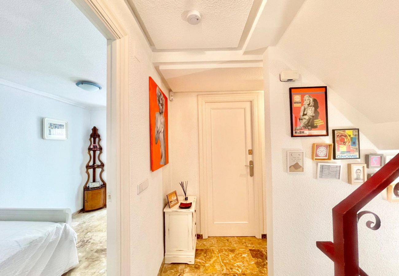House in Benidorm - PALOMA CASA (N066)