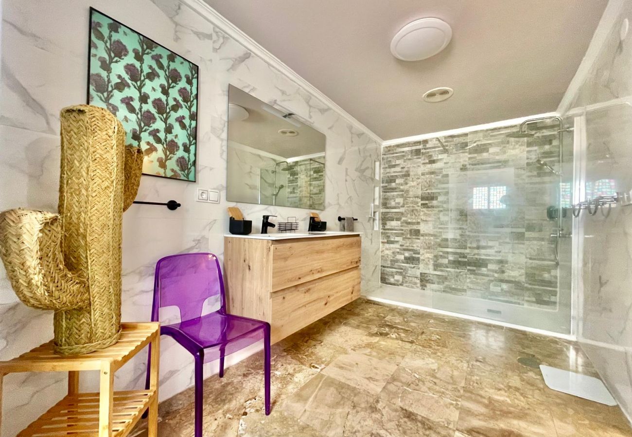 House in Benidorm - PALOMA CASA (N066)
