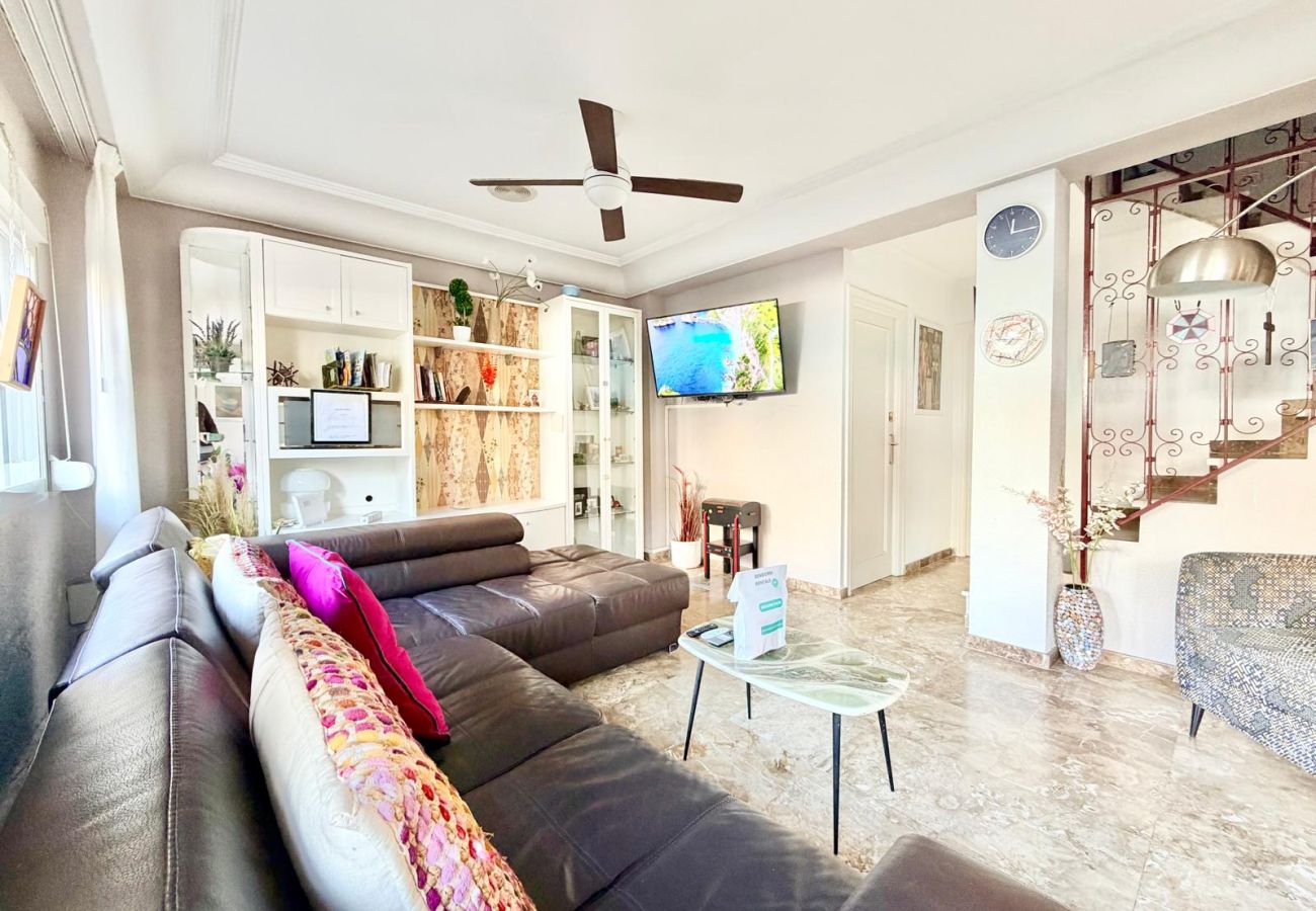 House in Benidorm - PALOMA CASA (N066)