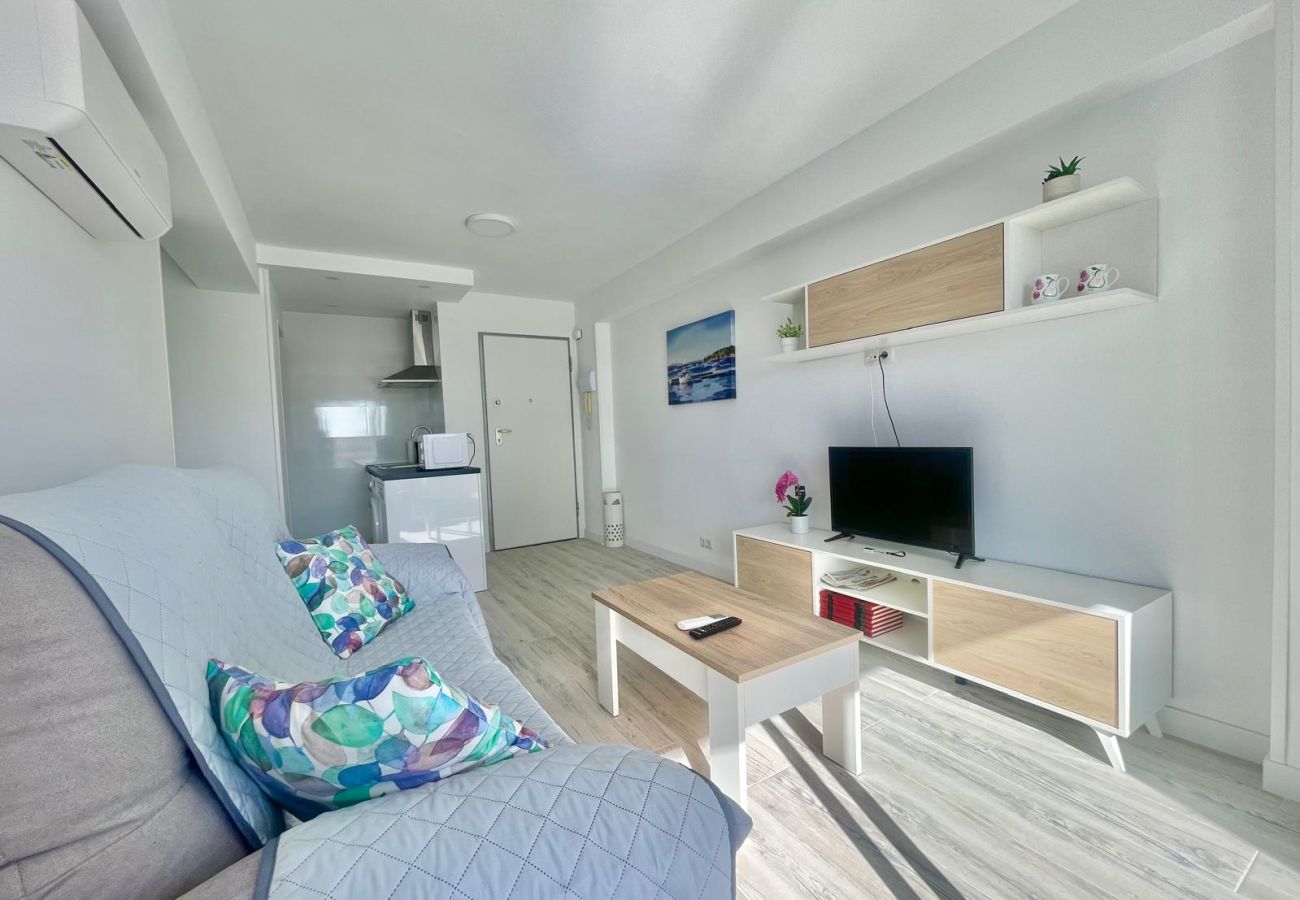 Apartment in Benidorm - PINTOR SOROLLA PONIENTE BEACH N160