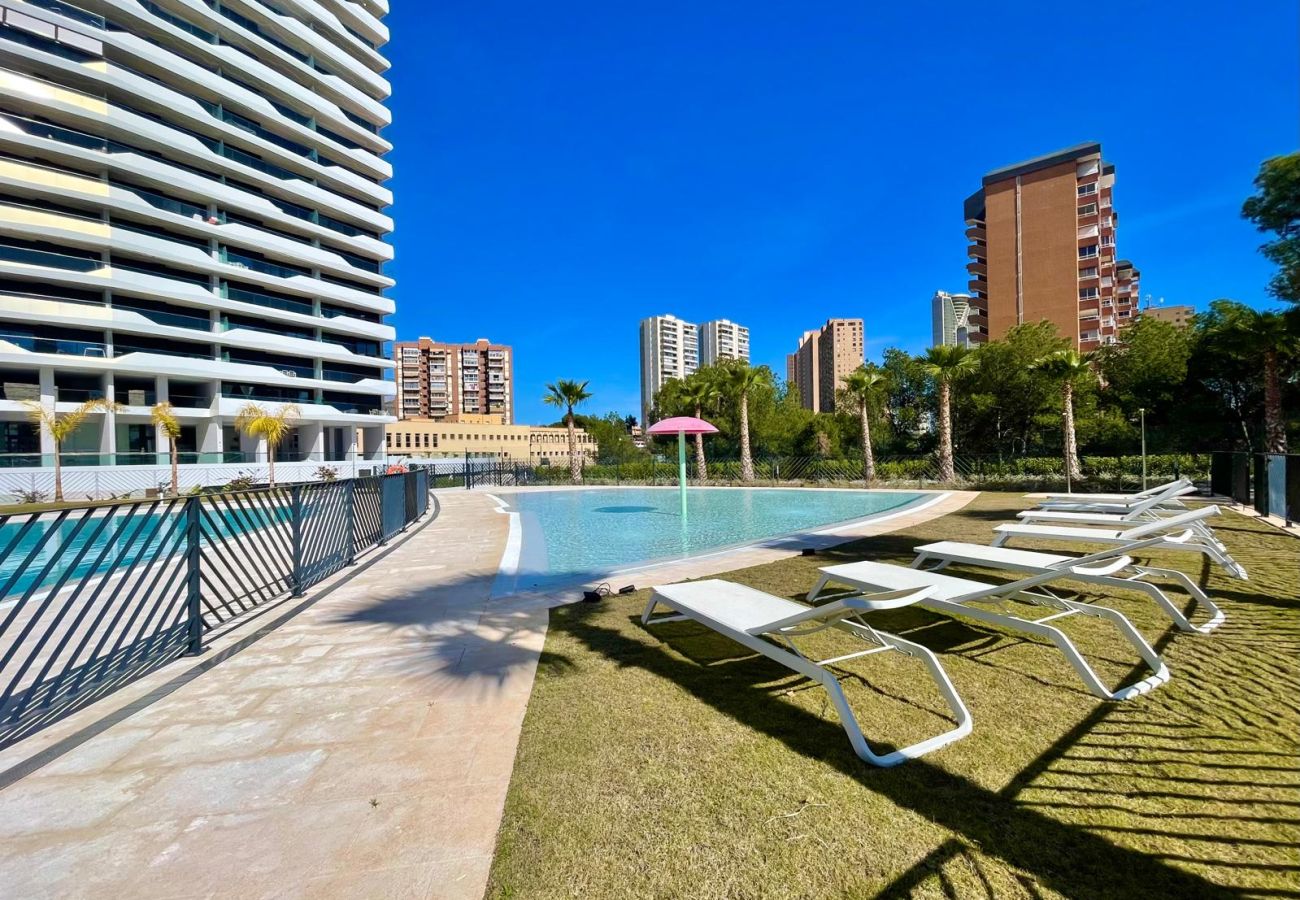 Apartment in Benidorm - BENIDORM BEACH URBANISATION PONIENTE BENIDORM (N153)