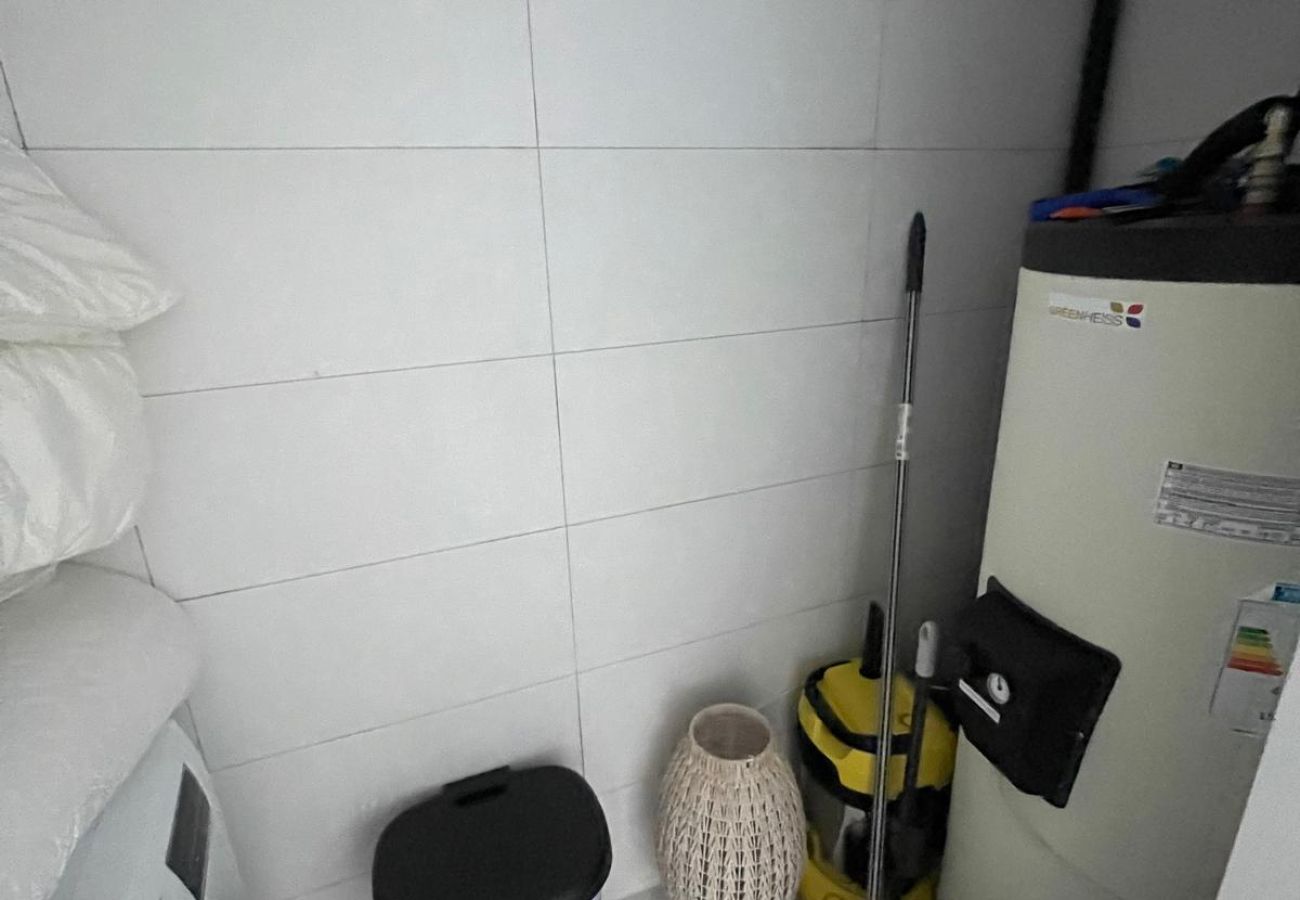Apartment in Benidorm - BENIDORM BEACH URBANISATION PONIENTE BENIDORM (N153)