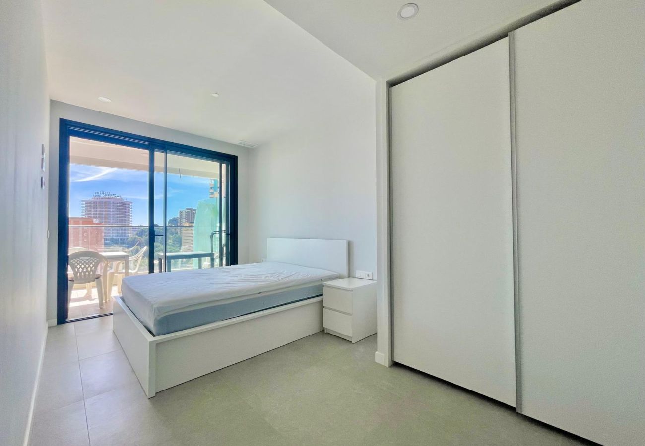 Apartment in Benidorm - LUXURY BENIDORM BEACH PONIENTE N107