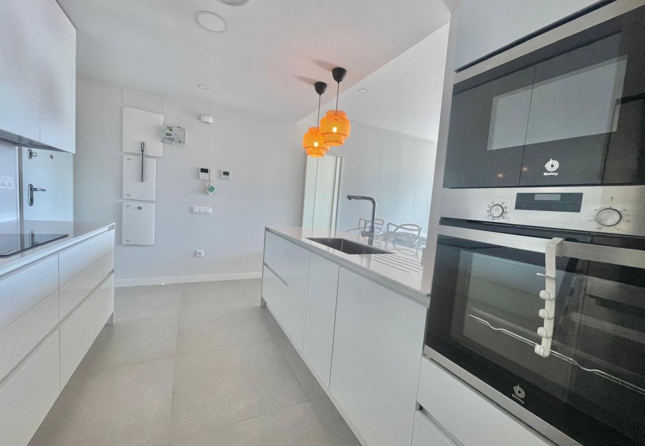 Apartment in Benidorm - LUXURY BENIDORM BEACH PONIENTE N107