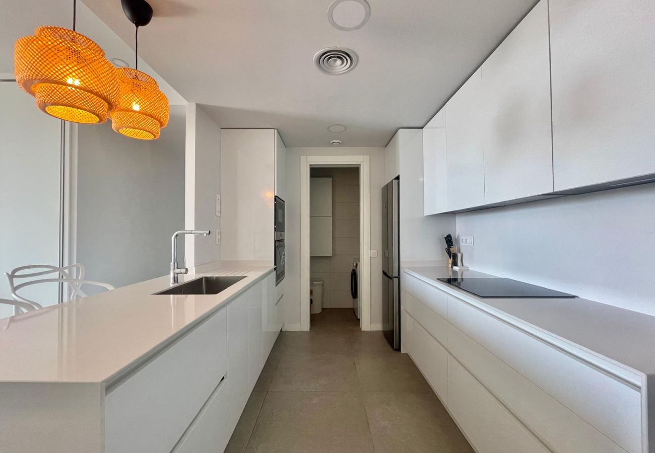 Apartment in Benidorm - LUXURY BENIDORM BEACH PONIENTE N107