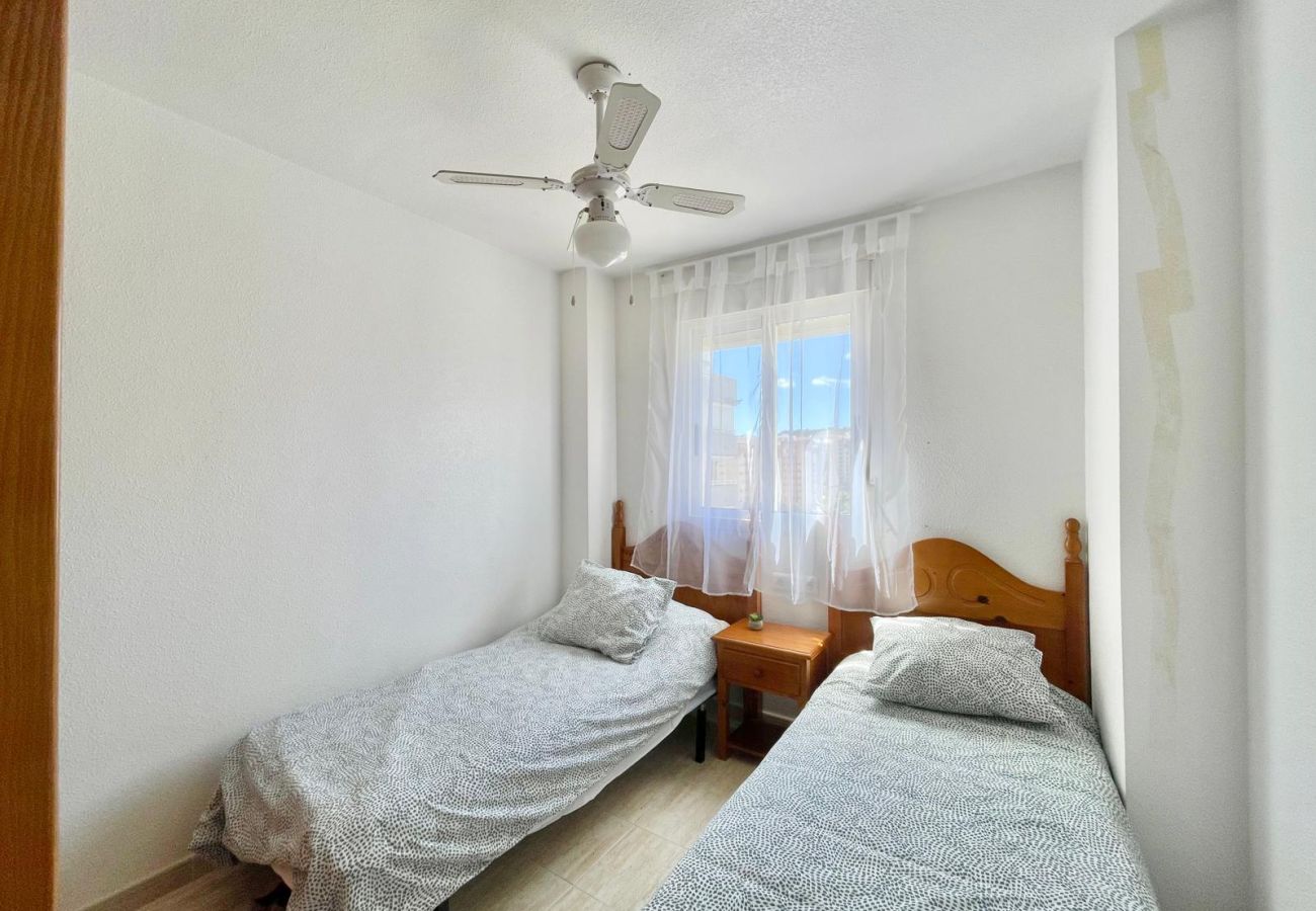 Apartment in Benidorm - AQUAVIVA BEACH N041