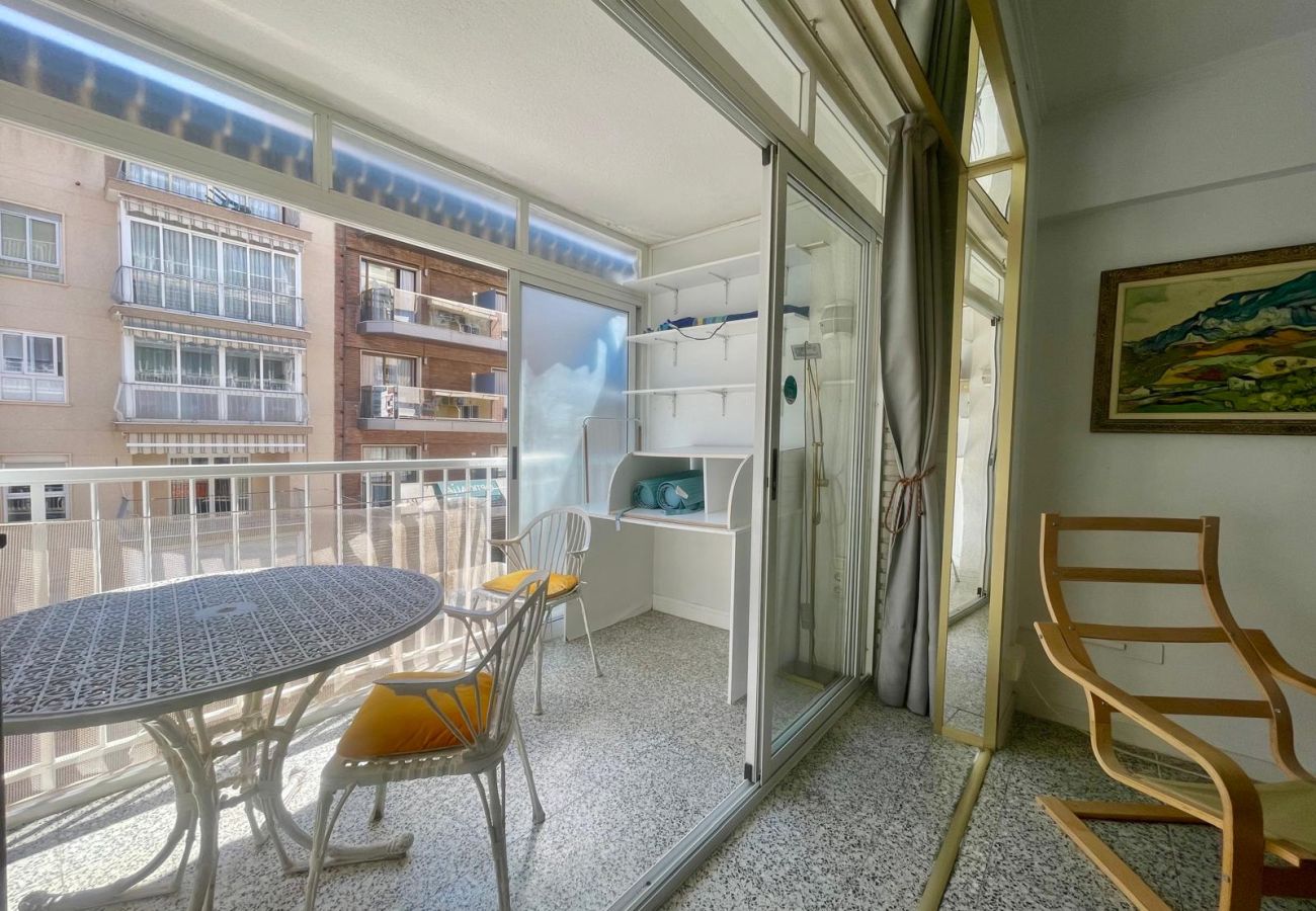 Apartment in Benidorm - GAMBO CENTER A019